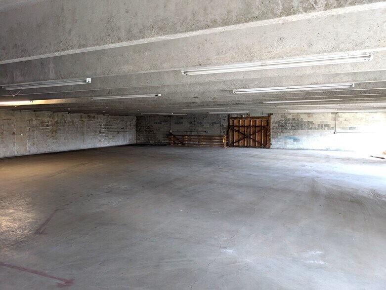 More Photos Of 760-790 15th Pl, Vero Beach Light Manufacturing For Sale