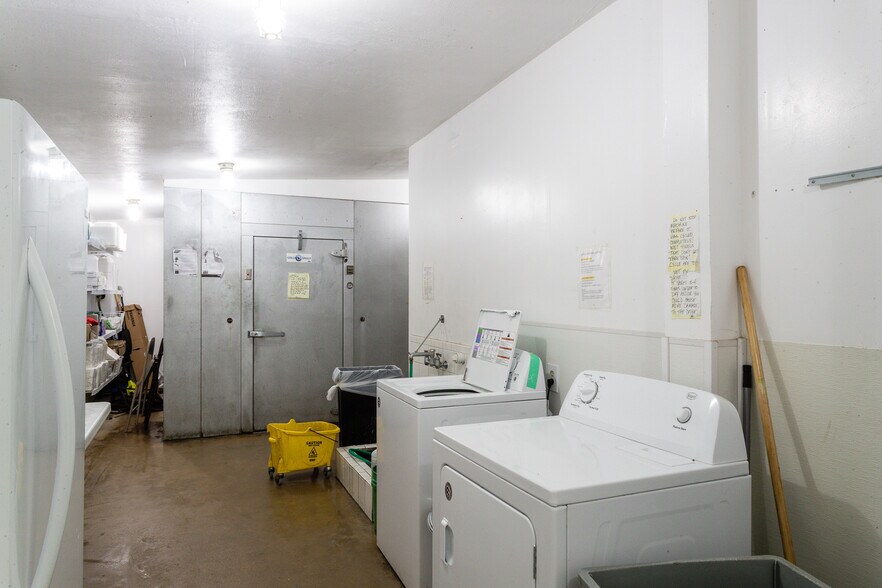 More Photos Of 311 Main St, Bandera Restaurant For Sale