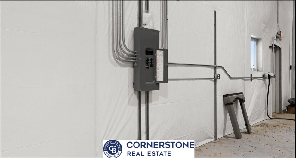 More Photos Of 214 Jon St, Glenrock Industrial For Sale