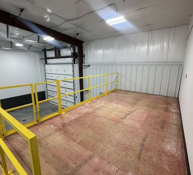 More Photos Of W224S8460 Industrial Drive, Big Bend Flex For Lease