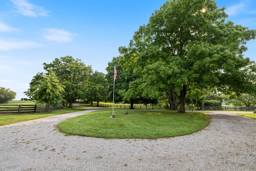 More Photos Of 575 Moody Pike, Shelbyville Land For Sale