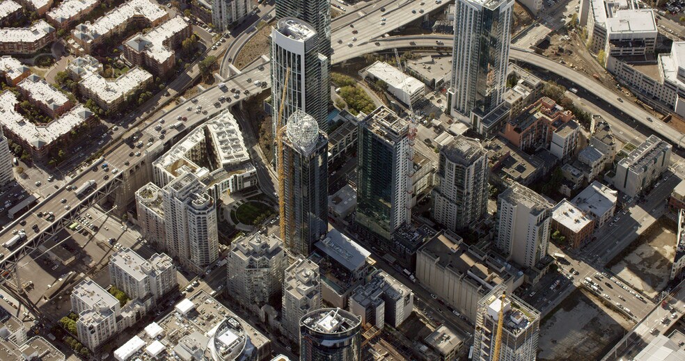 More Photos Of 399 Fremont St, San Francisco Apartments For Lease