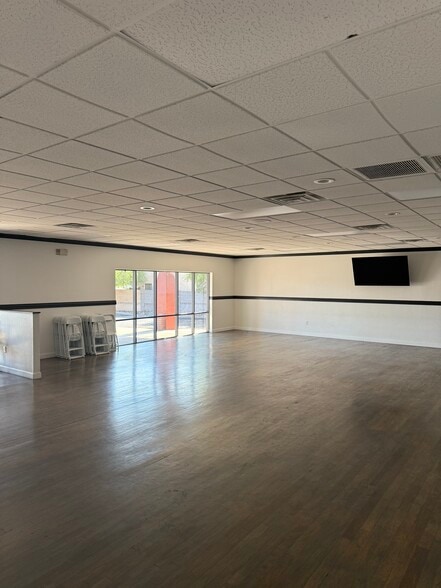 More Photos Of 4308 E Main St, Mesa Restaurant For Lease