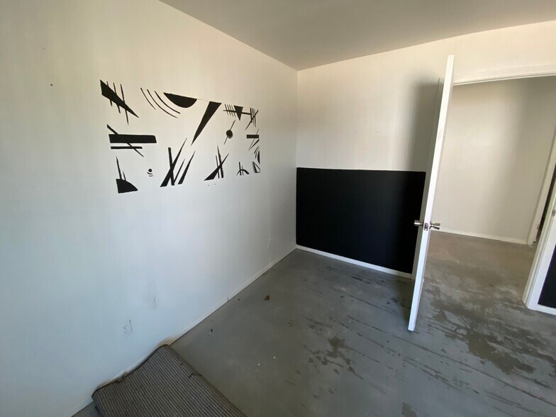 More Photos Of 12494 Montana Ave, El Paso Office For Lease