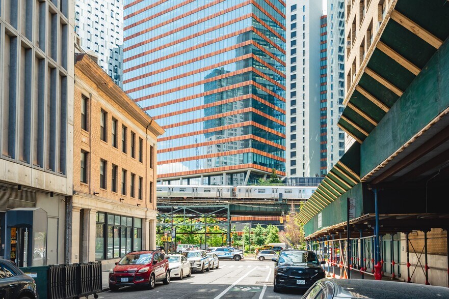 More Photos Of , Long Island City General Retail For Sale