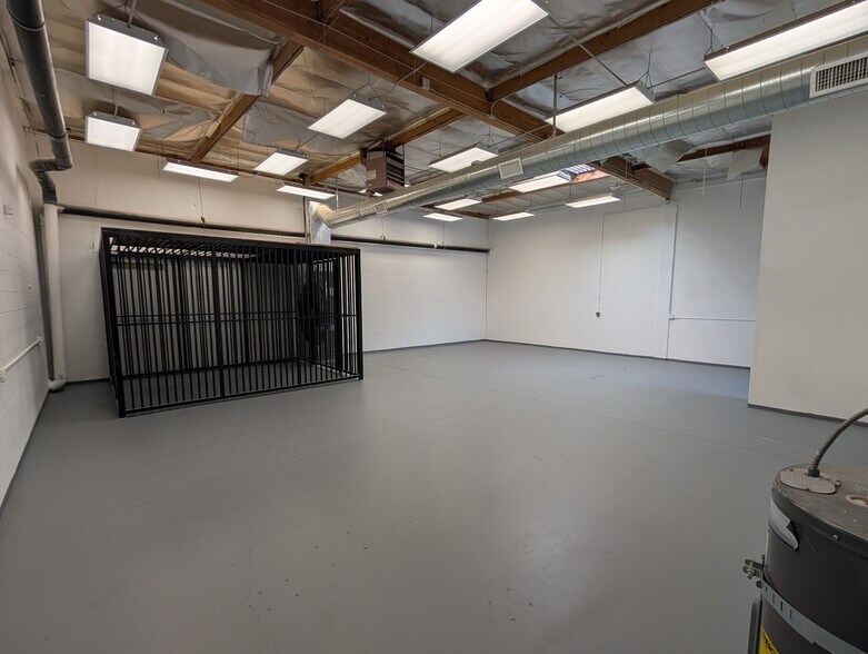 More Photos Of 930 Huber St, Grover Beach Warehouse For Lease