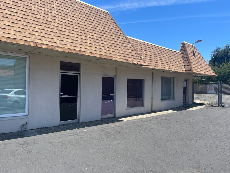Primary Photo Of 990-998 Broadway St, Vallejo Office For Lease