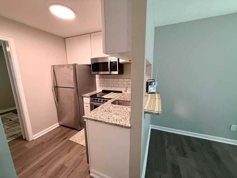 More Photos Of 425 W Taft St, Wichita Apartments For Sale