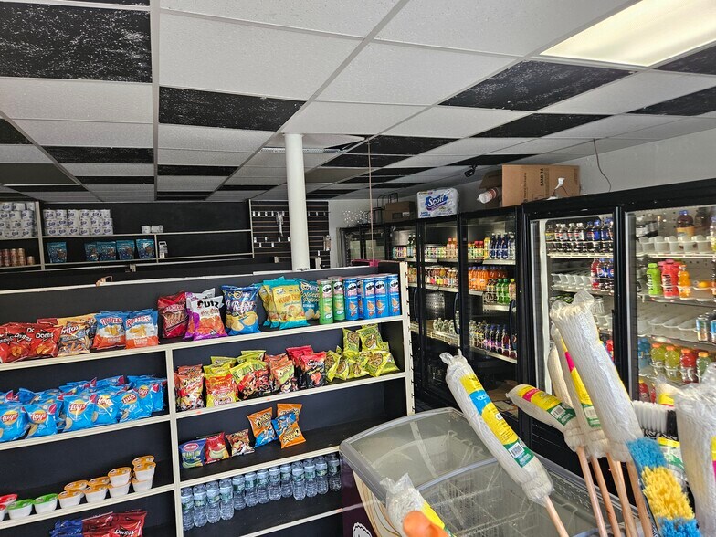 More Photos Of 534 Kings Rd, Schenectady General Retail For Sale