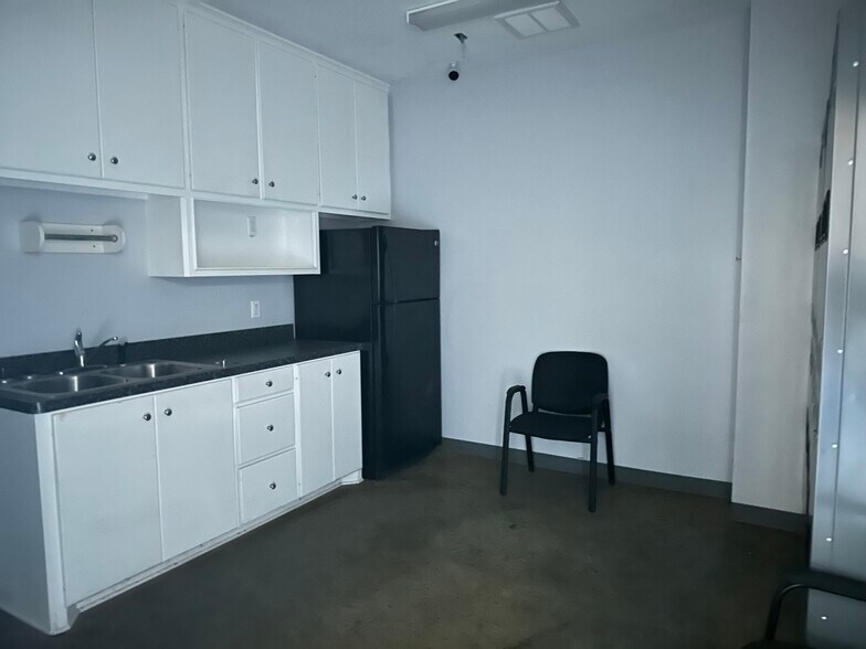 More Photos Of 1796 Simpson Highway 49, Magee Flex For Sale