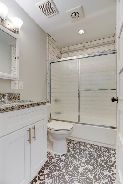 More Photos Of 218 W Main St, Urbana Office For Sale