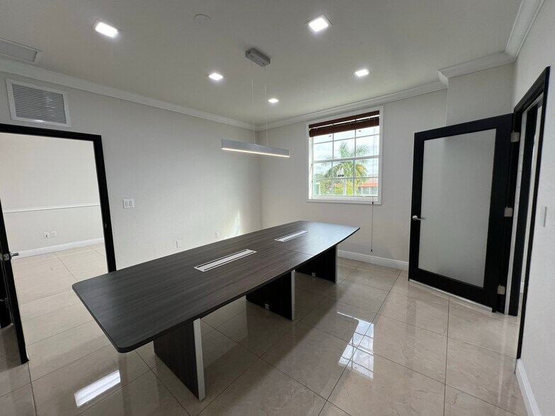 More Photos Of 2470 NW 102nd Pl, Doral Storefront Retail Office For Sale