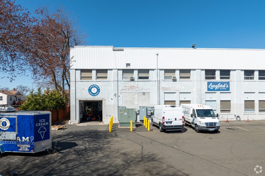 More Photos Of 425 Fairfield Ave, Stamford Manufacturing For Lease