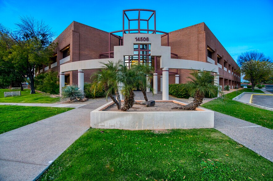 Primary Photo Of 14506 W Granite Valley Dr, Sun City West Medical For Lease