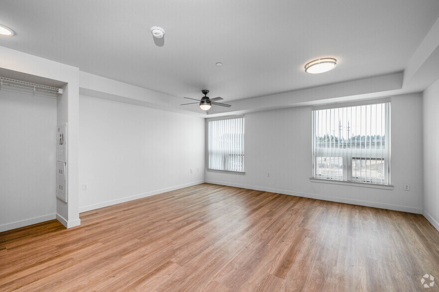 More Photos Of 15300 33rd Ave S, Seatac Apartments For Lease