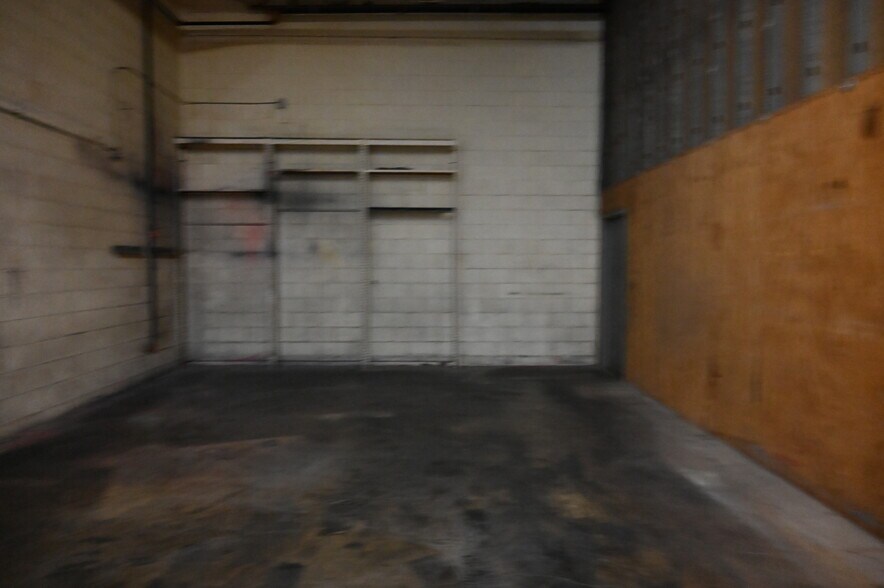 More Photos Of 2300 Claremont Ave, Ashland Storefront For Sale