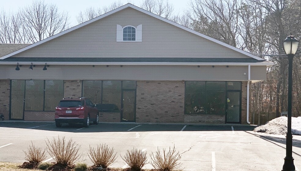 More Photos Of 260 Smithtown Blvd, Nesconset Unknown For Lease