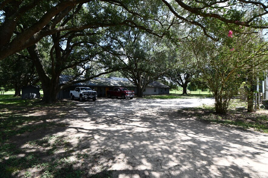 More Photos Of 34507 FM 1093, Simonton Land For Lease