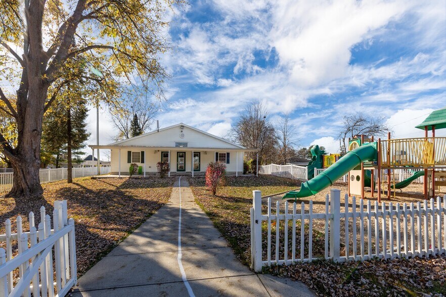 More Photos Of 100 Obetz Rd, Columbus Daycare Center For Sale