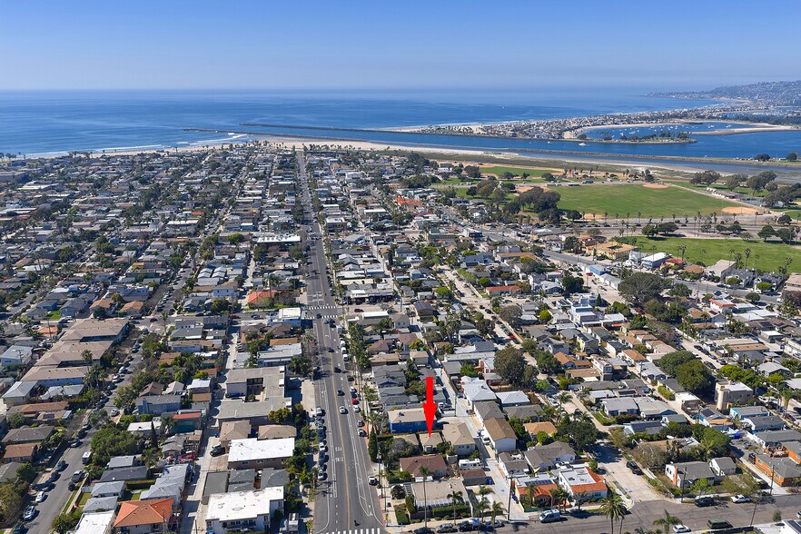 More Photos Of 4618 Voltaire St, San Diego Multifamily For Sale