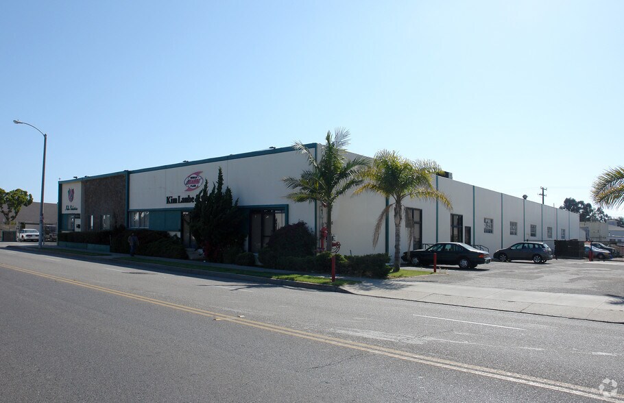 More Photos Of 2221 Statham Blvd, Oxnard Warehouse For Sale
