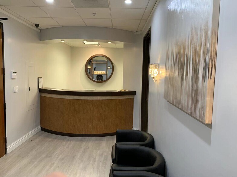 More Photos Of 13768 Roswell Ave, Chino Medical For Lease