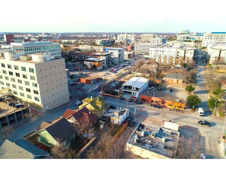 More Photos Of 1512 W Magnolia Ave, Fort Worth Restaurant For Lease