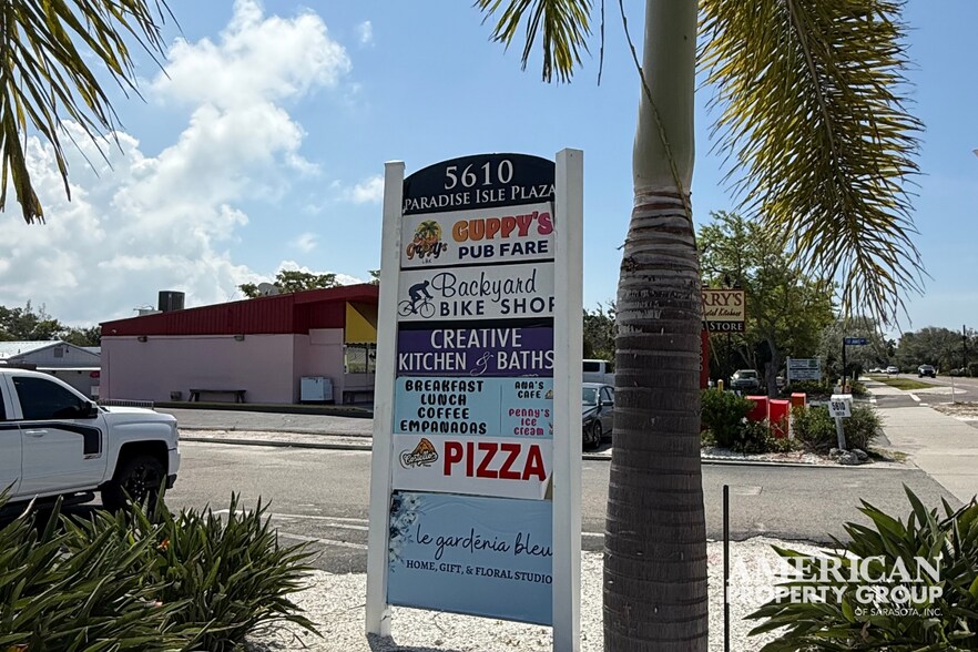 More Photos Of 5610 Gulf of Mexico Dr, Longboat Key Restaurant For Sale