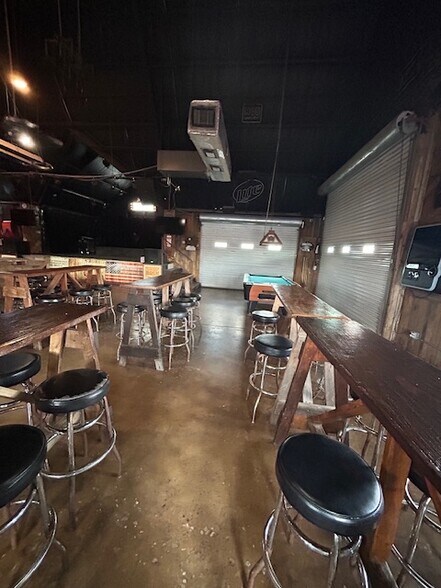 More Photos Of 1193 Loop 337, New Braunfels Convenience Store For Sale