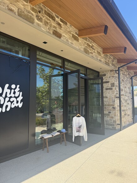 More Photos Of 23465 Civic Center Way, Malibu Unknown For Lease