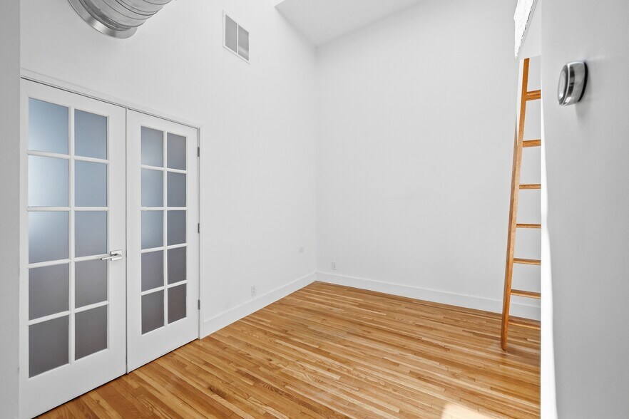 More Photos Of 1748-1750 Blake Street, Denver Flex For Sale