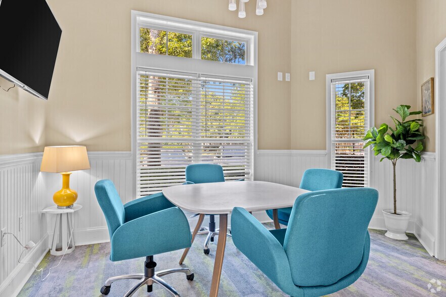 More Photos Of 3816 Banyan Grove Ln, Virginia Beach Apartments For Sale