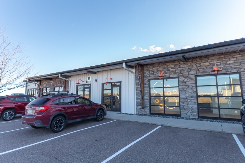 More Photos Of 5000 Goodman St, Timnath Showroom For Lease