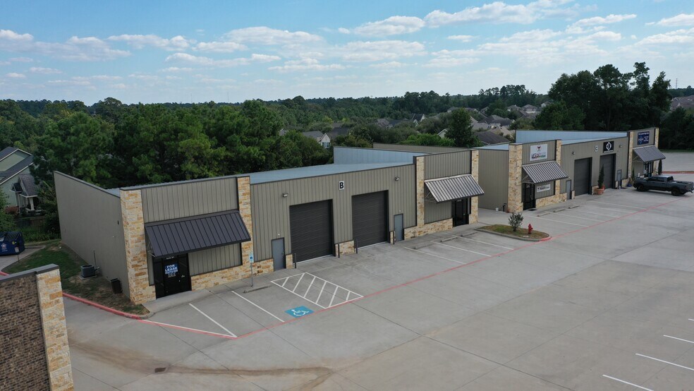 More Photos Of 1905 Longmire Rd, Conroe Unknown For Lease