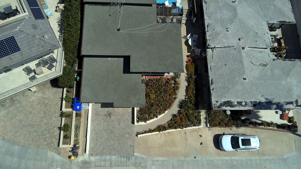 More Photos Of 4933 Ocean Blvd, San Diego Multifamily For Sale