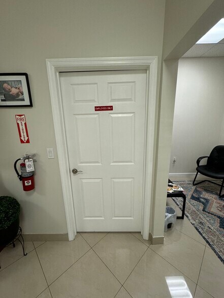 More Photos Of 1741-1759 N University Dr, Pembroke Pines Storefront Retail Office For Sale