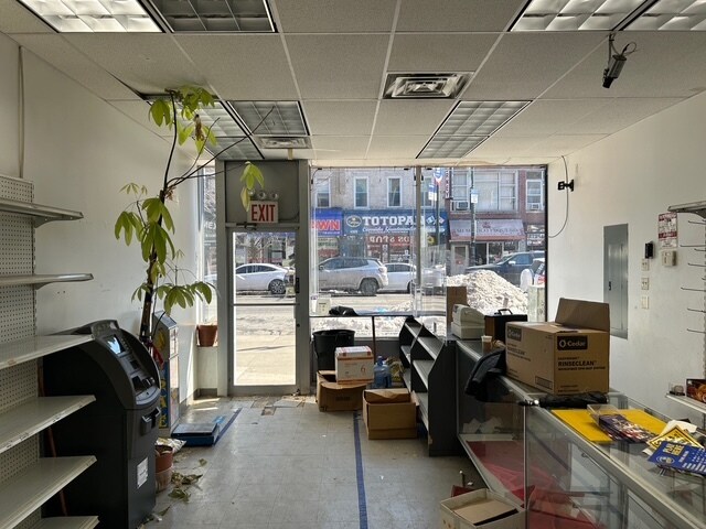 More Photos Of 4510 5th Ave, Brooklyn Storefront Retail Residential For Lease