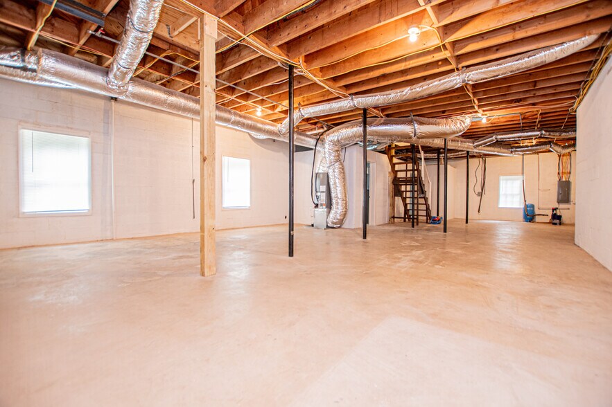 More Photos Of 2932 US-27, Buchanan Office For Sale