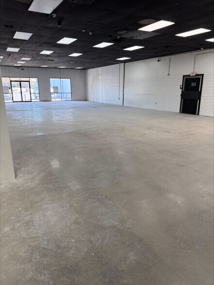 More Photos Of 6210-6220 NW Expressway St, Oklahoma City Unknown For Lease