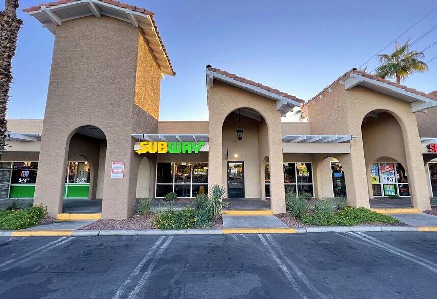 More Photos Of 2702-2764 N Green Valley Pky, Henderson Storefront For Lease