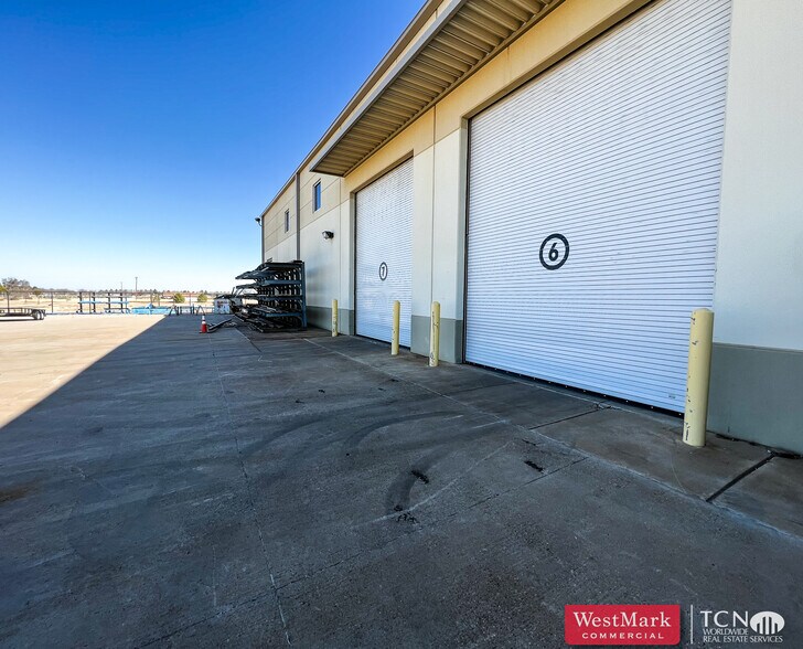 More Photos Of 501 E Hunter St, Lubbock Warehouse For Lease