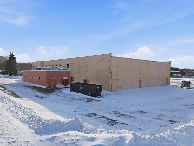 More Photos Of 5640 Williams Lake Rd, Waterford Township Light Manufacturing For Sale