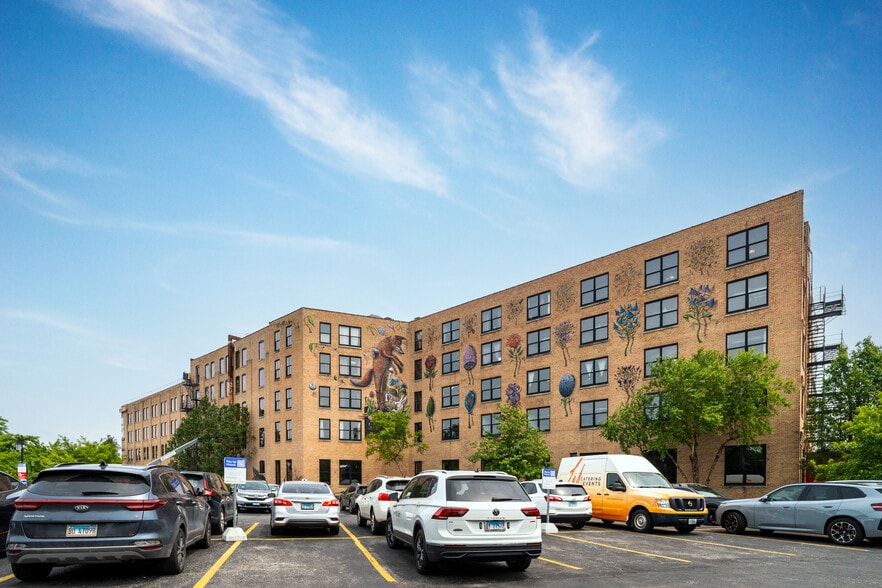 More Photos Of 2150 S Canalport Ave, Chicago Loft Creative Space For Lease