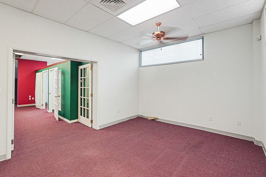 More Photos Of 524 9th St W, Bradenton Office For Lease