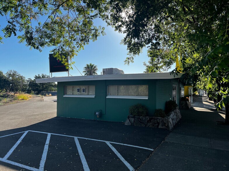 More Photos Of 610 Cypress Ave, Redding Loft Creative Space For Sale