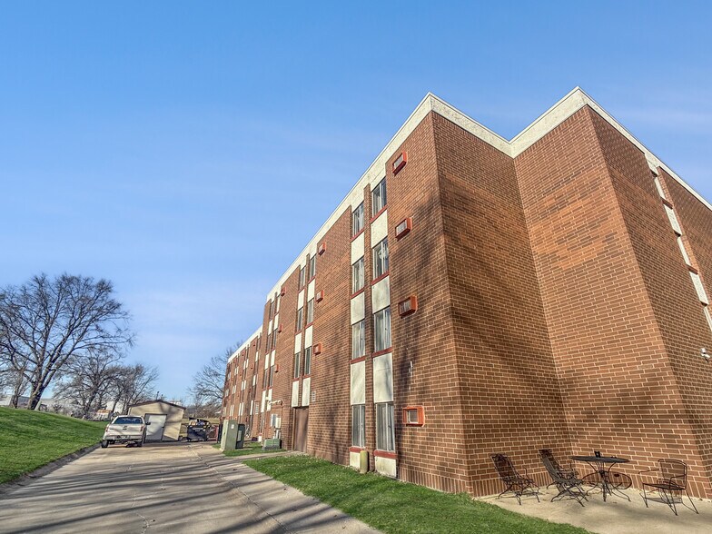 More Photos Of 1020 Shamrock Ln, Centerville Multifamily For Sale