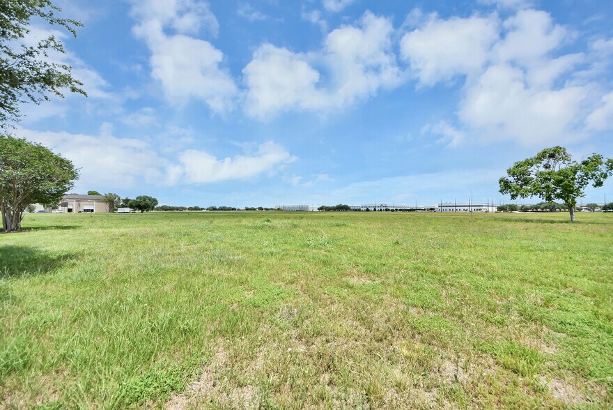 More Photos Of Greenbough Dr, Stafford Land For Sale