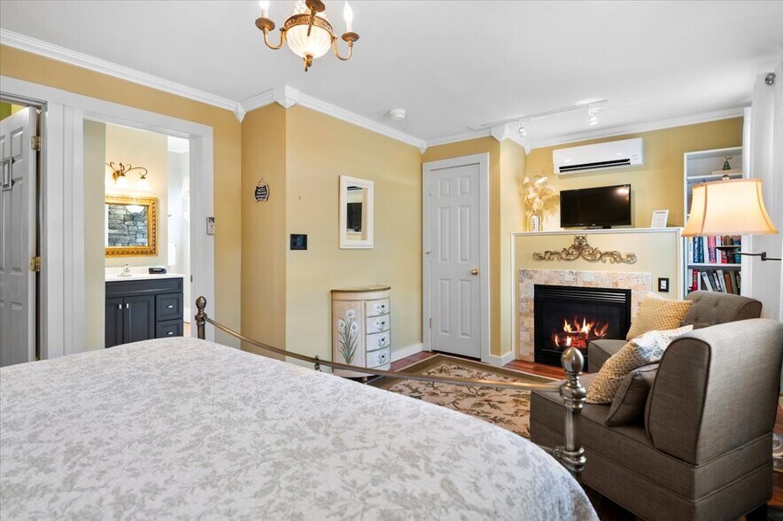 More Photos Of 153 Bay St, Glens Falls Hospitality For Sale