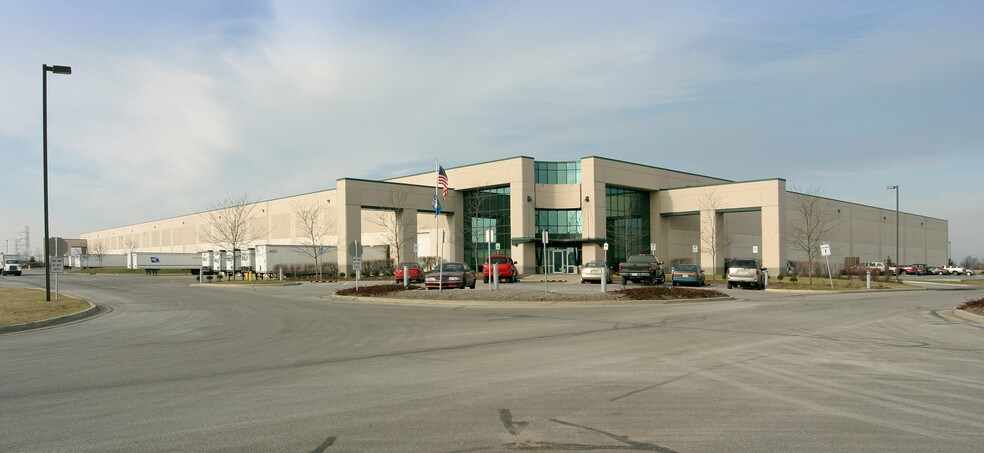 More Photos Of 7452 Tempelhof Dr, Indianapolis Distribution For Lease