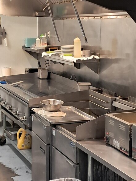 More Photos Of 7709 Main st, Siren Restaurant For Sale